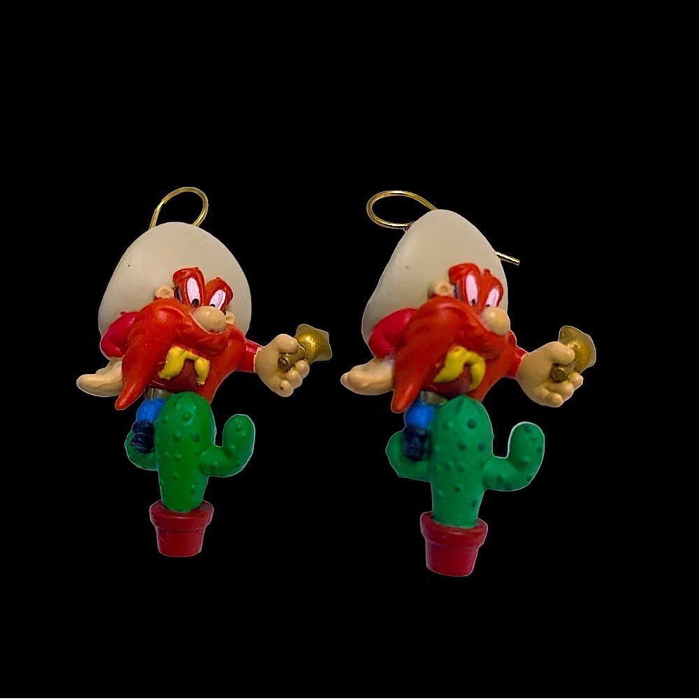 Vintage Looney Toons 1995 Yosemite Sam earrings pierced fun fun fun